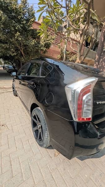 Toyota Prius 2013 / 2017 S Led