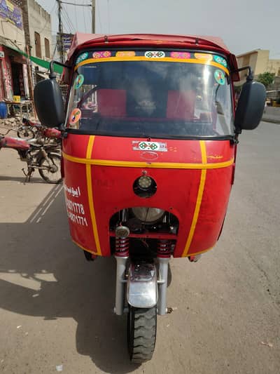200cc loader rickshaw  in best condition 9/10