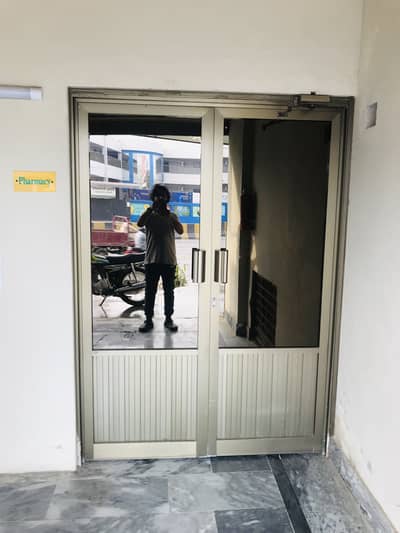 aluminium door and window