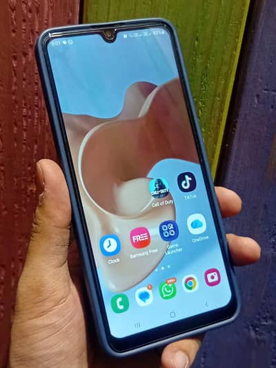 kmal a32 good condition  6gb 128 gb