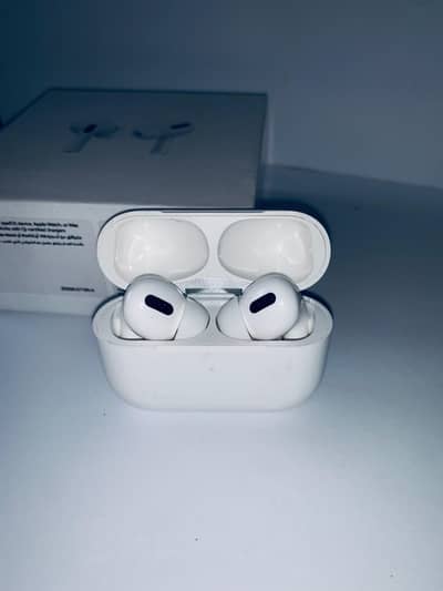 Urgent Selling Apple Airpods