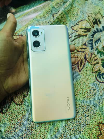 back camera not working with box without charger