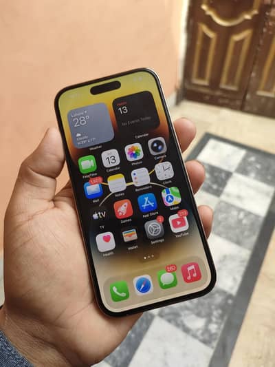 iphone 14 pro 256 pta approved 10/10 condition aww