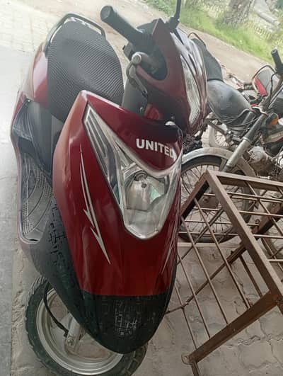 United US 100 Scooty 2024 Model – Smooth Ride