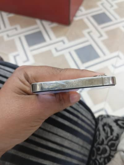 panel change ache Wala sunloge ka lgwaya h camera  ki safai hone wali