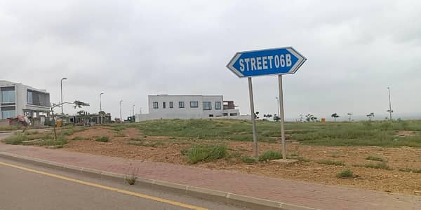 Bahria Hills Plots FOR SALE. Facing Jinnah Avenue and 2km from Main Entrance of BTK Heighted Location