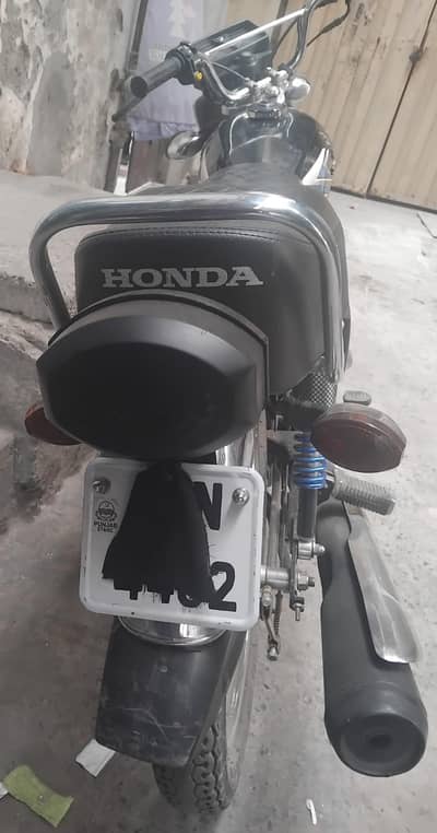 Honda CG 125-Execellent bike / Year 2025 /