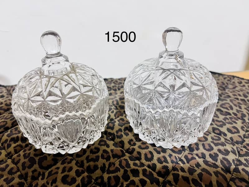 Crockery items 0