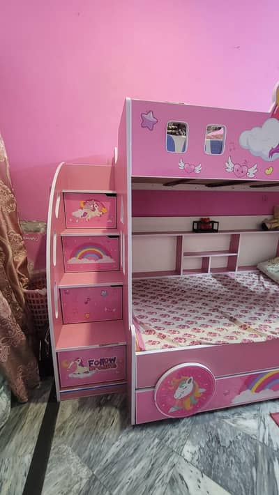 New condition kids bed