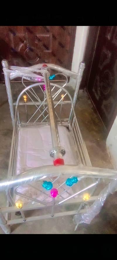 bilkul new h 10/10 condition h 03225997598