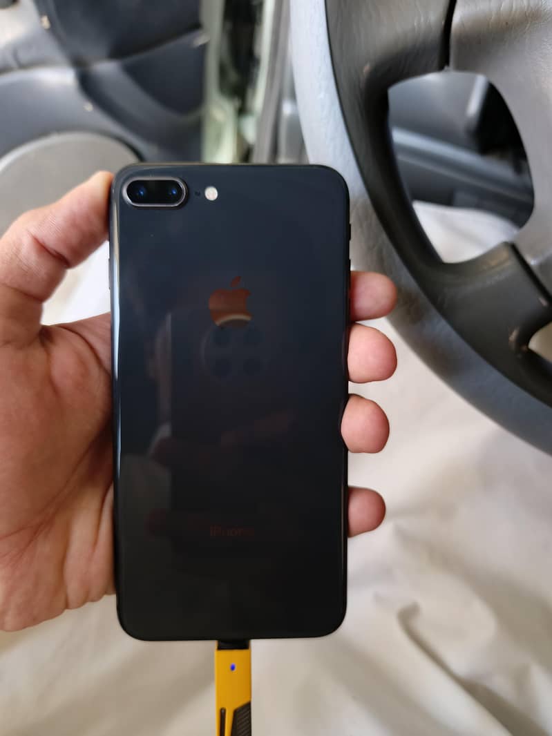 iphone 8 plus 4