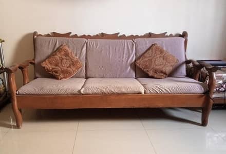 SHEESHAM WOOD 5 SEATER SOFA SET URGENT SALE