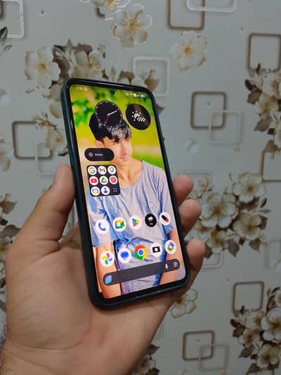 Nothing 2 a sim working 4 months  12/256 Gb