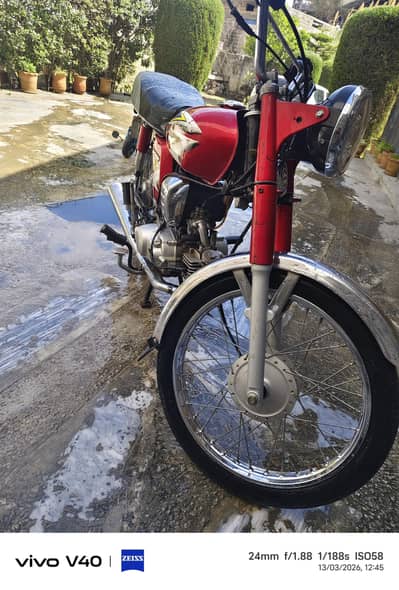 yamaha 4th stroke . . . exchange with honda 125 sath paise de do ga