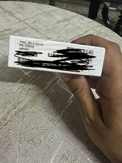 Samsung A 17 8 gb ram 256 gb rom