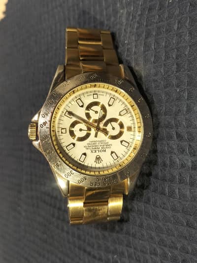 Watches available in cheap prices