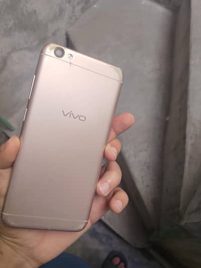 VIVO Y67