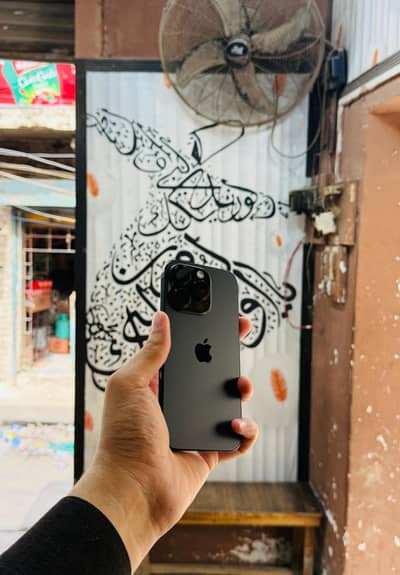 iphone 16 Pro 128GB 100 Health in Official Warranty Waterpack