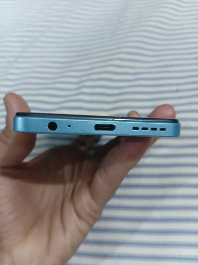 Bhai is me koi fault nai hai 8 128 gb  me hai