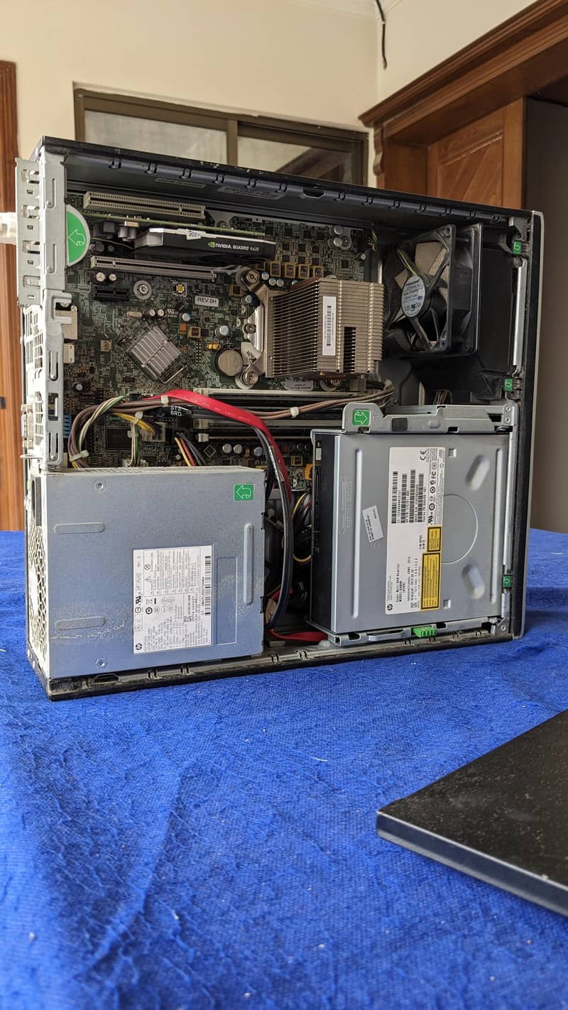 HP desktop computer 2