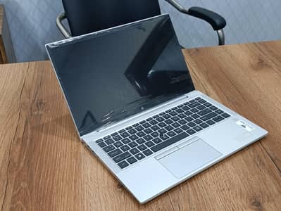 Hp Elite book 845 G8 Ryzen 5 pro 5650U 8 GB RAM 256 GB SSD