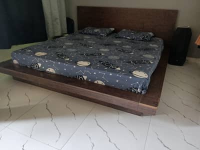 Bed For sale ( lamination)