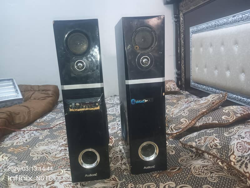 aduionic good condition 10/8 0