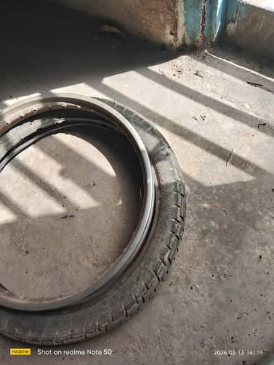 Tyre 70=100 with rim used karachi bike unique Honda super