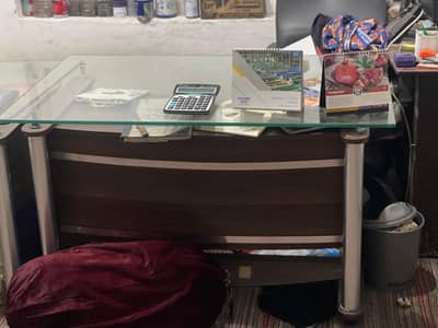 Urgent sale office table