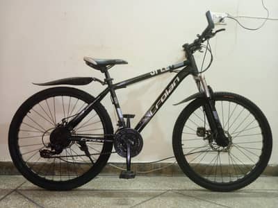 29 INCH IMPORTED (CROLAN) GEAR CYCLE 6 MONTHS USED 03417831299