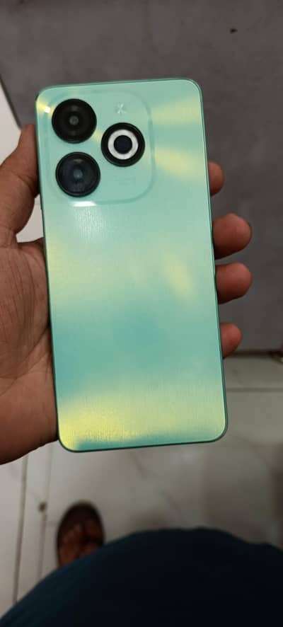 INFINIX SMART 8 4/64 WITH BOX