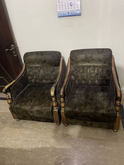 Gud Quality Single Sofa 2 Single Sofas.