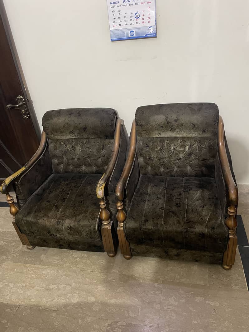 Gud Quality Single Sofa 2 Single Sofas. 1