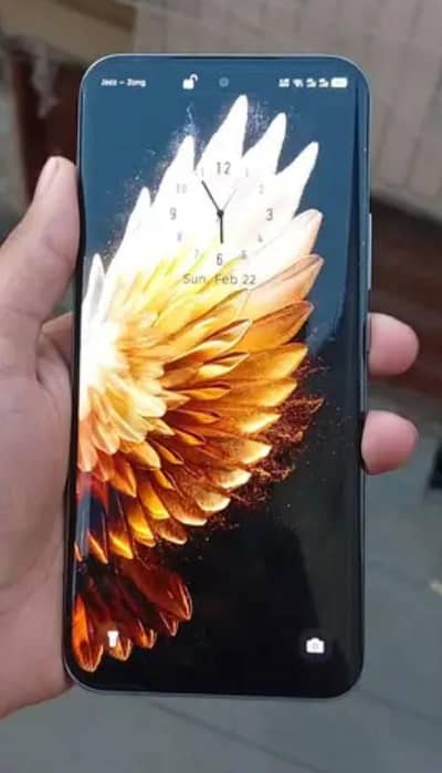 Techno spark 40 pro plus 8+256 with 10 by 10 condition titianium gold