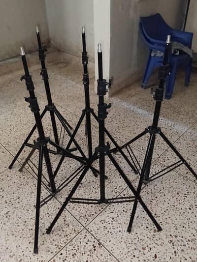 5 Light Satnds not Used