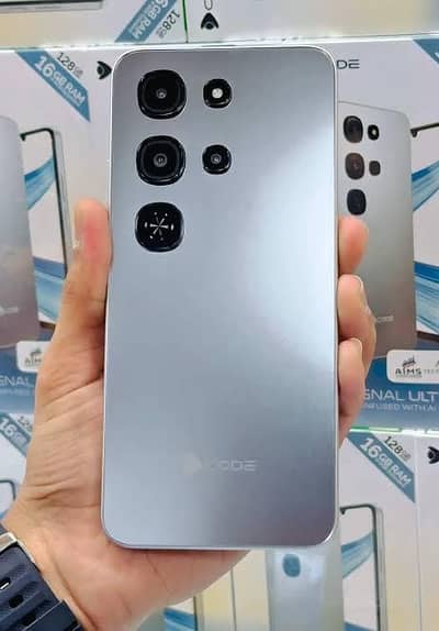 Cygnal Ultra ram 8+8 room 128