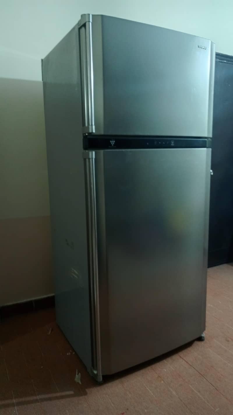 Sharp Refrigerator 0