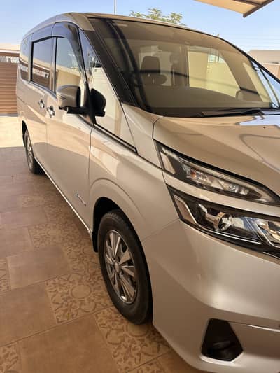 Nissan Serena e-Power 2018 Model