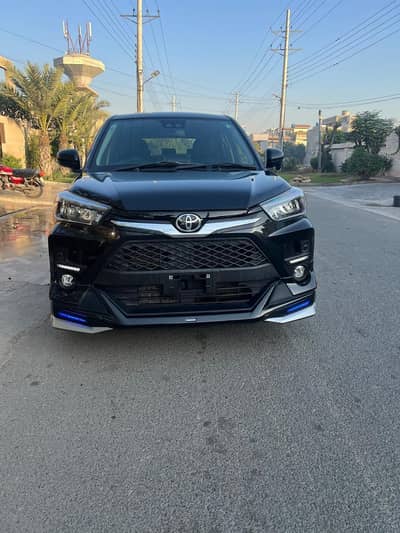 Toyota Raiz Z package Full option