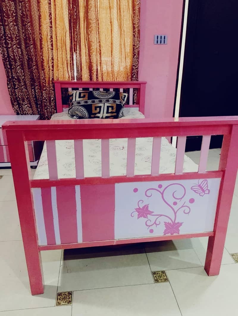 Bed ( single + Combine) 0