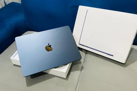 MacBook Air M4 | 13-inch, 2025 |