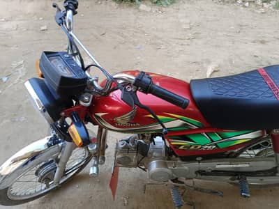 Honda cd70 like a new bike  boht kam us hua hay