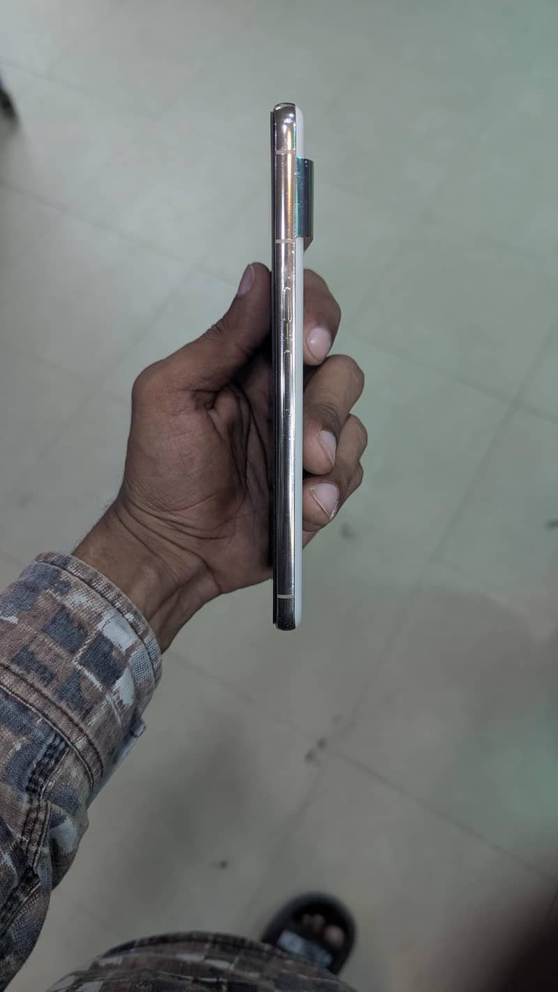 Google Pixel 8 pro 1