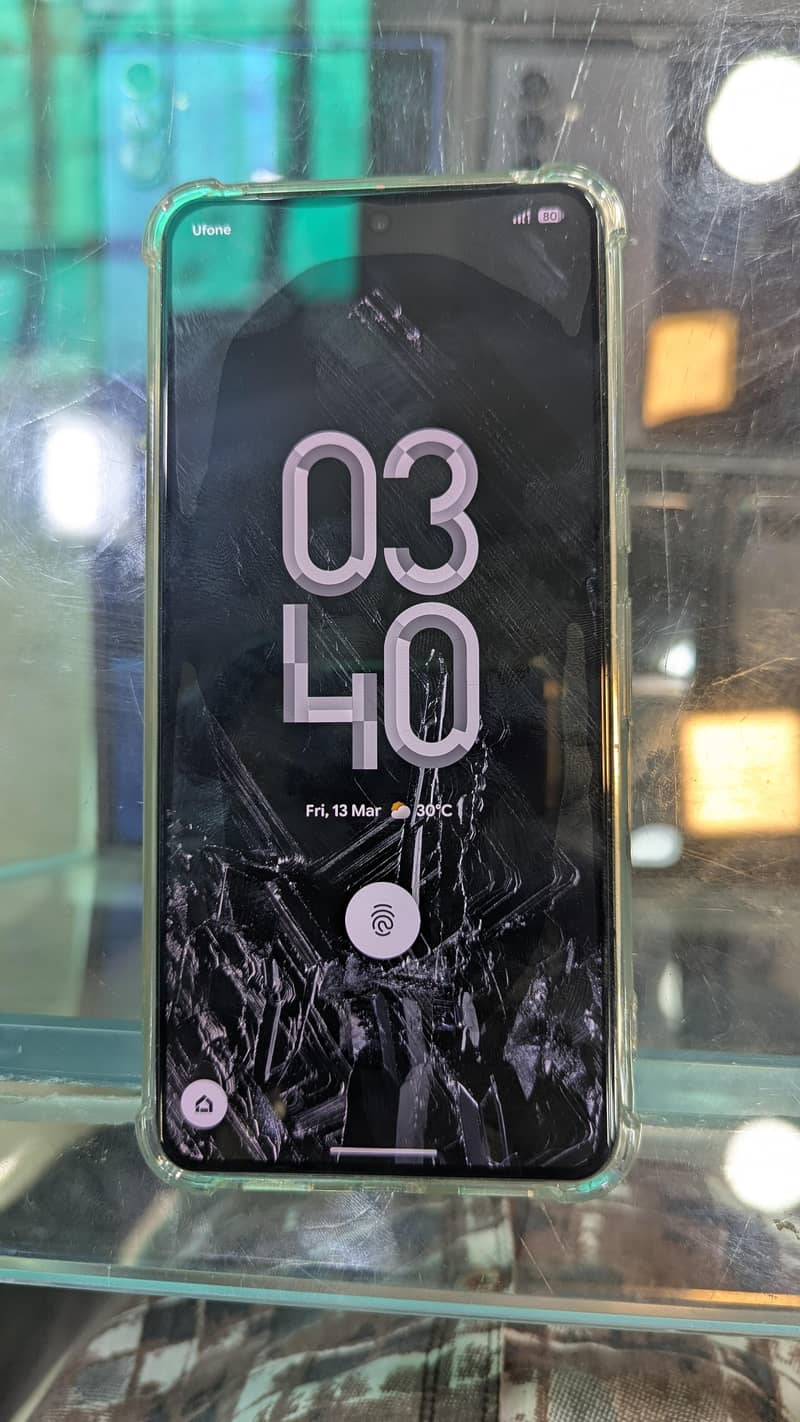 Google Pixel 8 pro 4