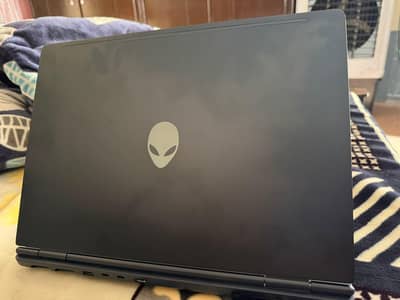 Dell Alienware 16X Core Ultra 9 Gaming laptop Aurora RTX 5070