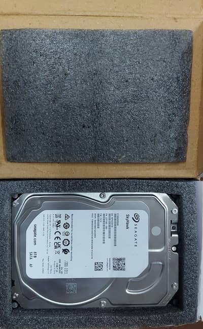 Brand new 8 Terabyte Seagate Skyhawks Sata hdd