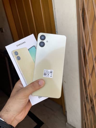 Samsung A06 with warranty all box better than Oppo,Tecno,infinix,redmi