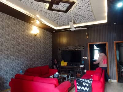 Upper Portion In Allama Iqbal Town Sized 10 Marla Is Available