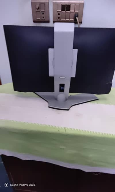 Dell p2219h boderless monitor  negotiable