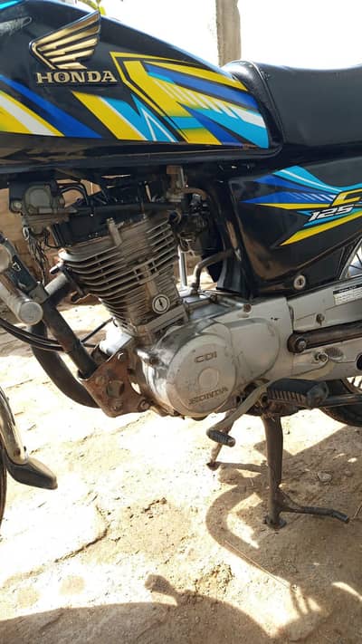 2016 model 125 for sale 03456999196 is nmbr pr rabta kare